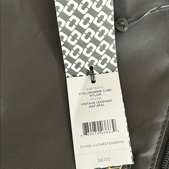 NWT Diane Von Furstenberg Travel Case - Picture 5 of 10